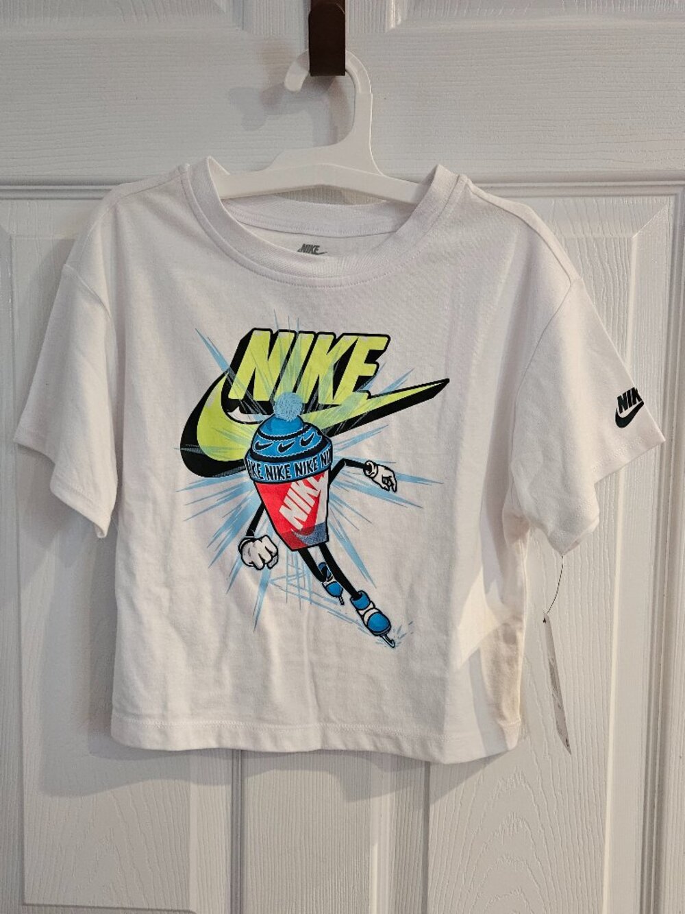 Nike Girls White T-shirt Ice Cream Cone Skating Graphic Size 6 New with tags